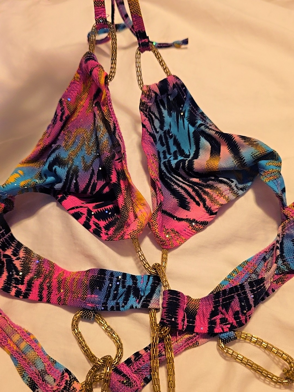y2k Dreamgirl Multicolor Zebra-Print Bikini Top with Gold Chain